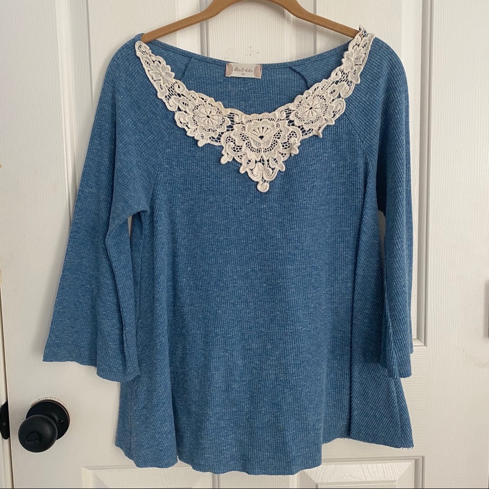 blue top from altar'd state